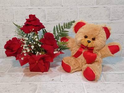 ARRANJO DE 3 ROSAS VERMELHAS DOBRADAS MANUALMENTE + URSO DE…